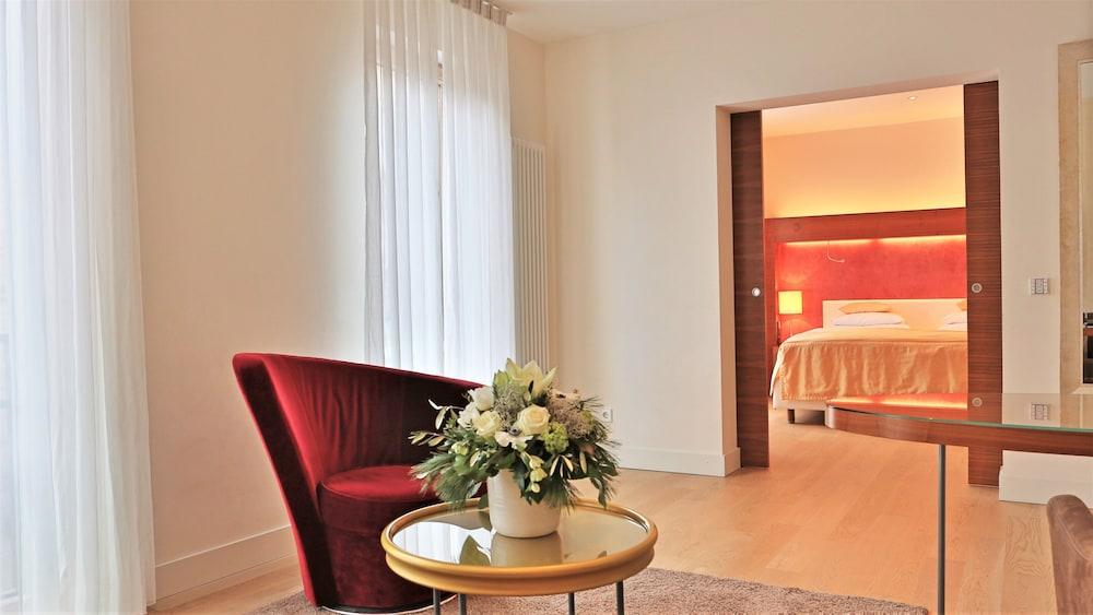 อควา เอาเรเลีย สวิเทนโฮเต็ล อัน เดน เทอร์เมิน Hotel บาเดน-บาเดน ภายนอก รูปภาพ