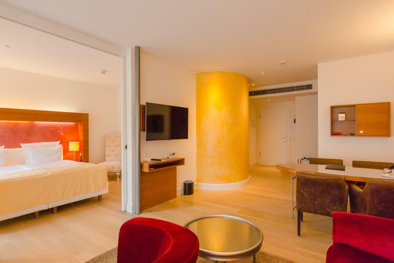 อควา เอาเรเลีย สวิเทนโฮเต็ล อัน เดน เทอร์เมิน Hotel บาเดน-บาเดน ภายนอก รูปภาพ