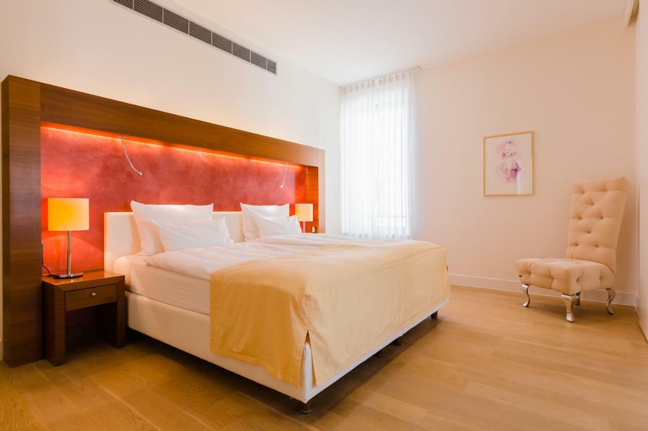 อควา เอาเรเลีย สวิเทนโฮเต็ล อัน เดน เทอร์เมิน Hotel บาเดน-บาเดน ภายนอก รูปภาพ